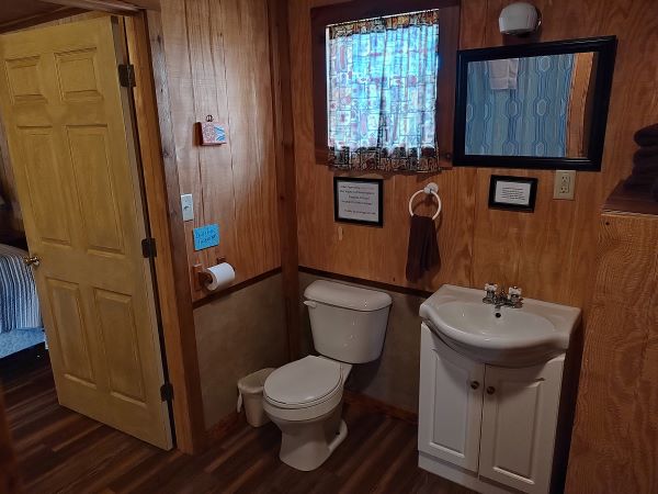 Rock Village Court - Cabin 10