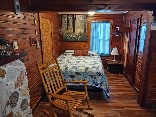 Rock Village Court - Cabin 6